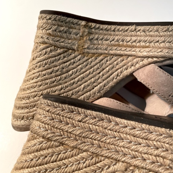 UGG Suede Sandals Size 10 - Picture 6 of 6